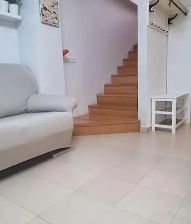 Duplex En Casco Historico A 7 Min De La Playa